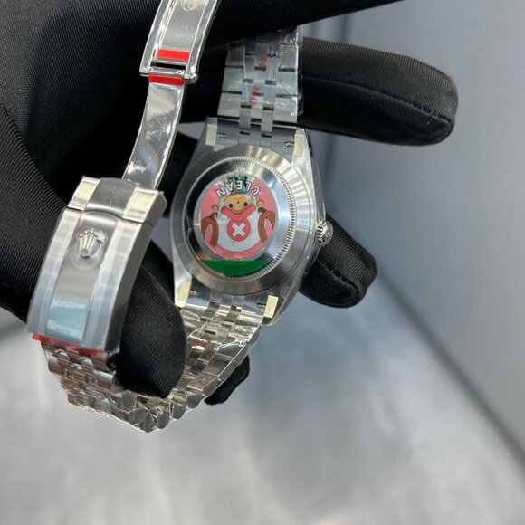 Watch - Picture 1 of 3